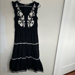 Lucky Brand Black and White Floral Embroidered Cotton Max Dress